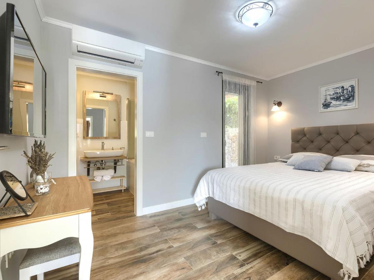 Holiday Home Villa Bernard By Interhome Rovinj Exterior photo