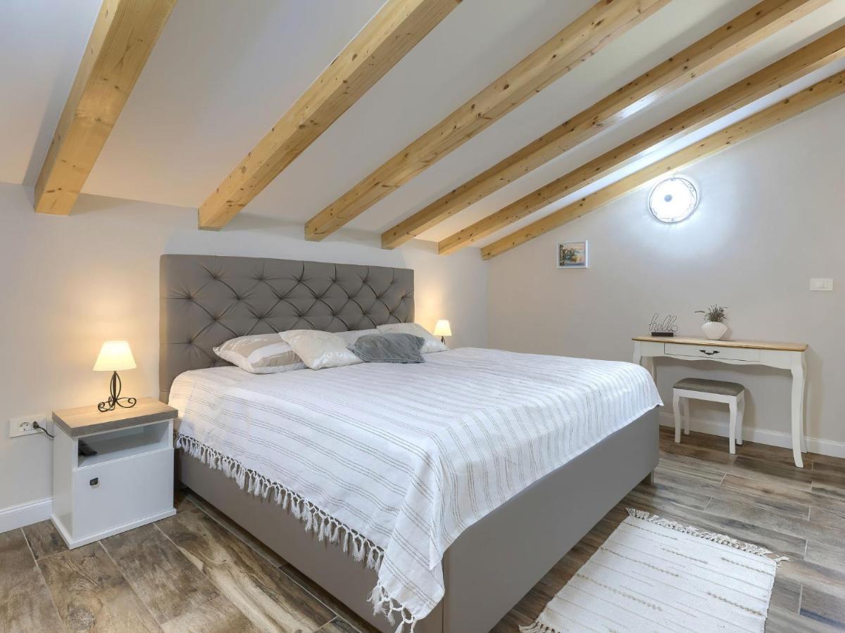 Holiday Home Villa Bernard By Interhome Rovinj Exterior photo